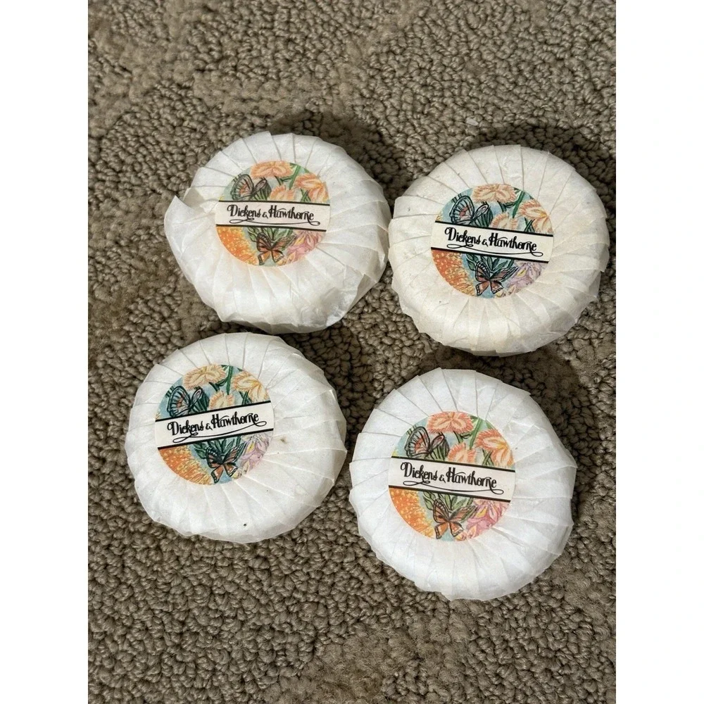 DICKENS & HAWTHORNE SET OF 4 Vintage BATH SOAP Small Bar Hotel Collectible
